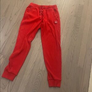 ALO Ribbed Muse  Red Sweatpants
